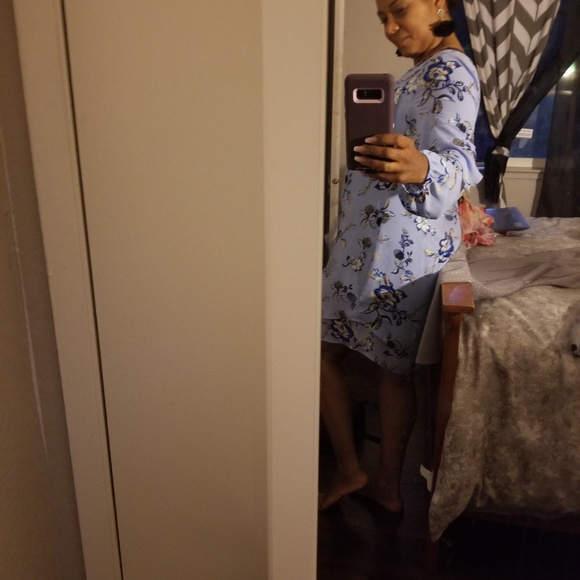 Dress - Picture 3 of 5